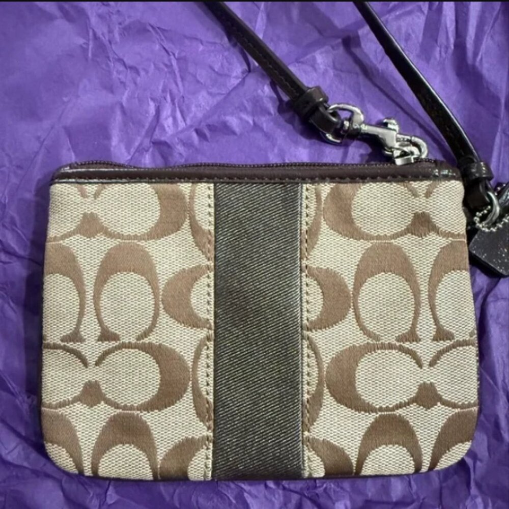Coach Monogram Brown Wristlet EUC - Picture 4 of 10